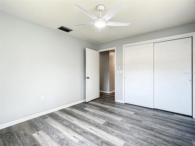 Building Photo - 5576 W Pine Cir