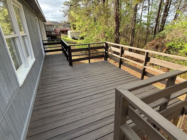 Building Photo - Charming 3BR Home in Columbus – Pet Friendly & Move-In Ready!