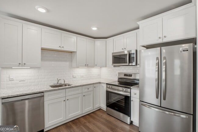 Building Photo - 428 Brookfield Dr