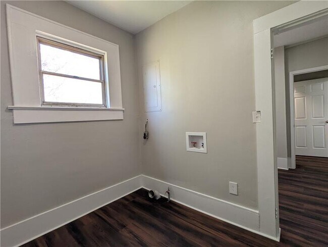 Building Photo - 2601 Semmes St