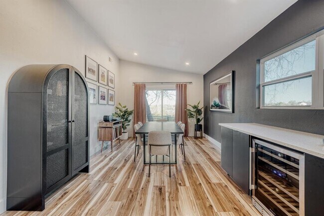 Building Photo - 5313 Downs Dr