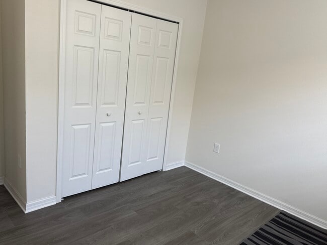 Building Photo - 12616 Salomon Cove Dr