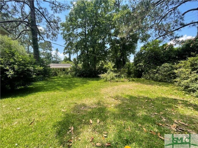 Building Photo - 5525 W Waters Dr