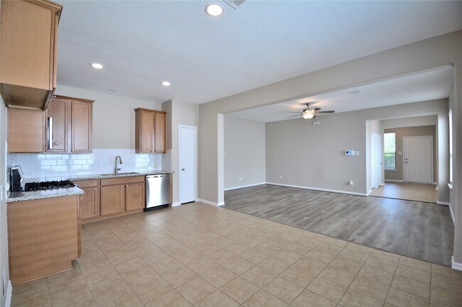 Building Photo - 10819 Shannon Mills Ln