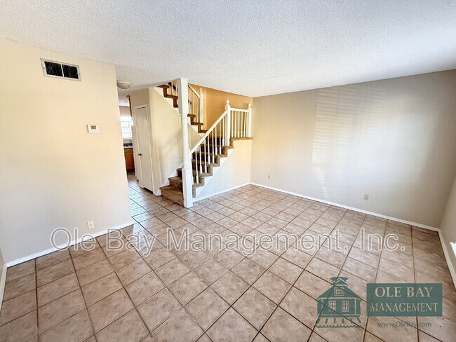 Building Photo - 120-D Du Rhu Dr