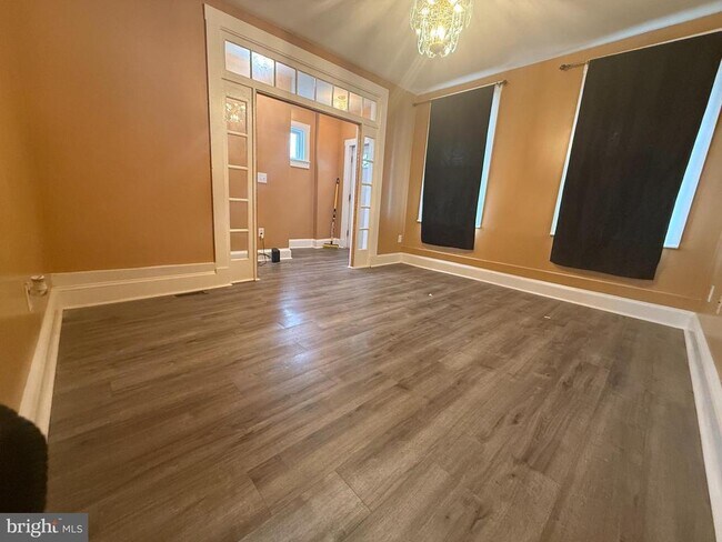 Building Photo - 720 Springfield Ave