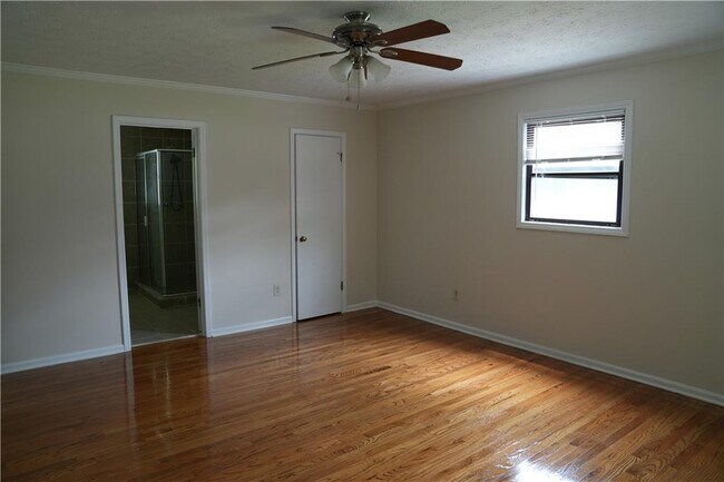 Building Photo - 3344 Hunters Lodge Rd