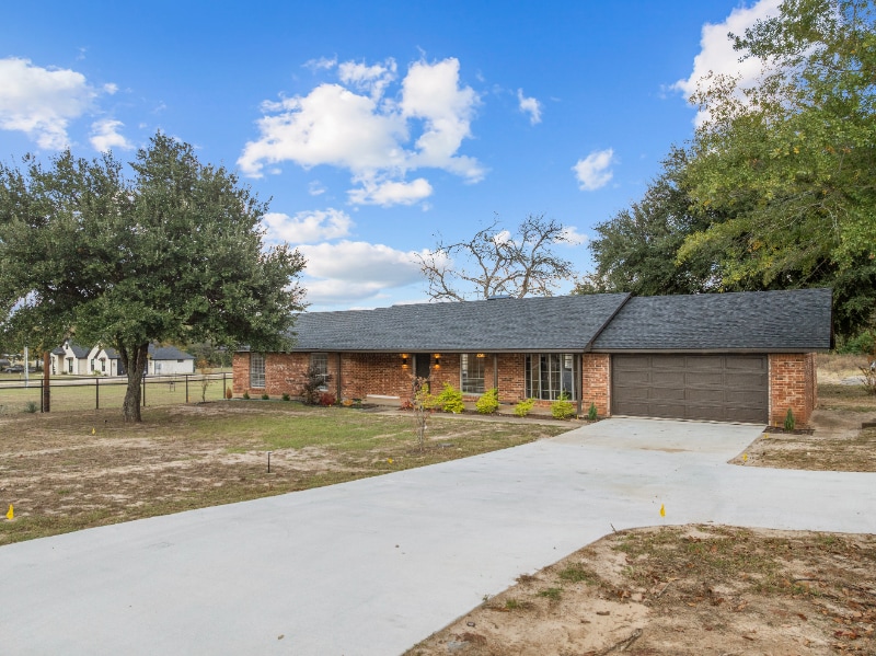 Building Photo - 12112 FM 14