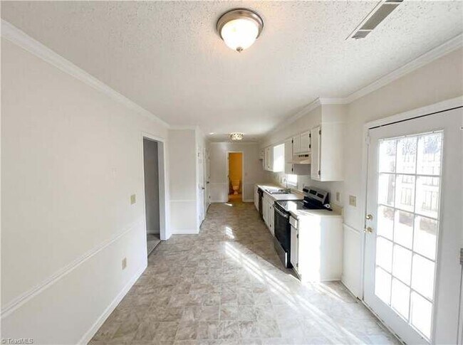 Building Photo - 119 Edgedale Ct