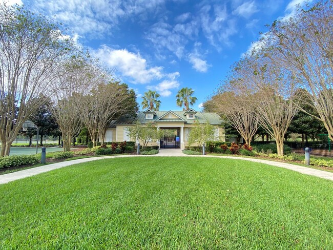 Building Photo - Water's Edge-Lake Nona-10172 Sandstone Pon...