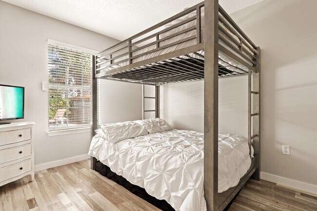 Building Photo - 75 Secret Harbor Dr