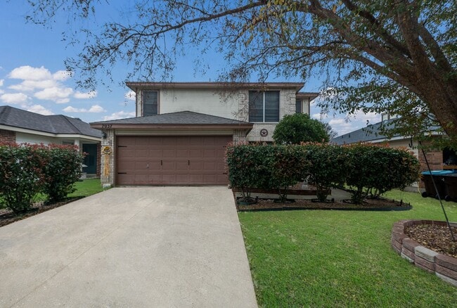 Primary Photo - 7037 Lynn Lake Dr