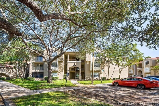 Building Photo - 1825 Palm Cove Blvd