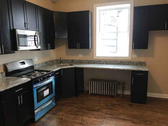 Building Photo - 5434 W 25th St