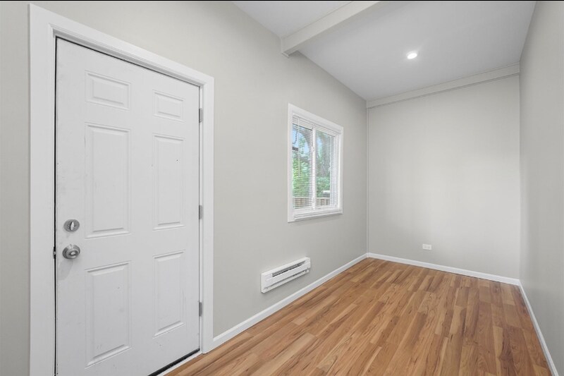 Building Photo - 7548 S Harvard Ave