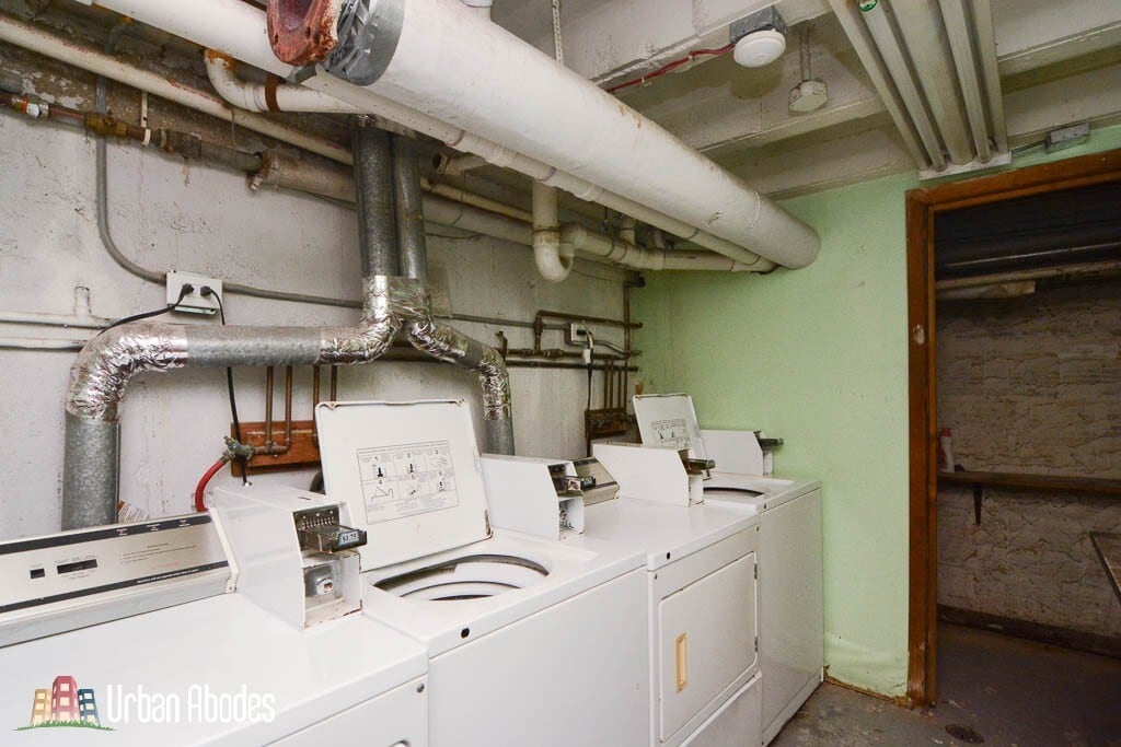 Building Photo - 727 Saint Johns Ave