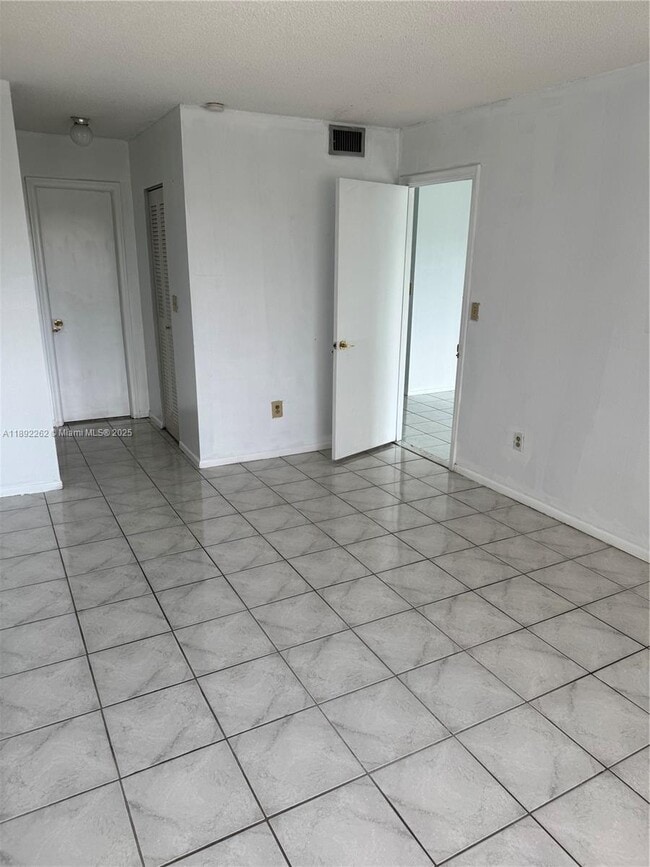 Building Photo - 7915 Camino Real