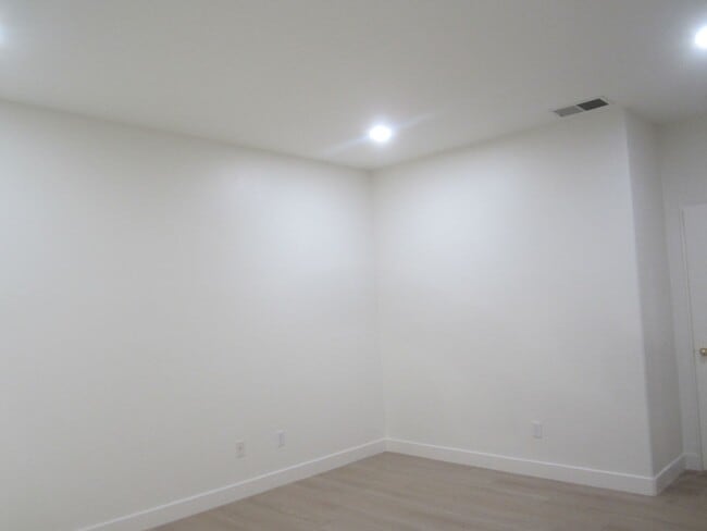 Building Photo - HIDDEN SPRINGS HACIENDA