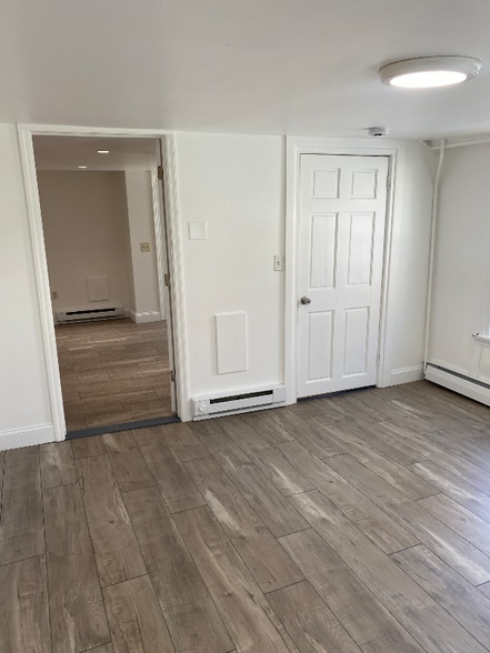 Building Photo - 111 Bridge St