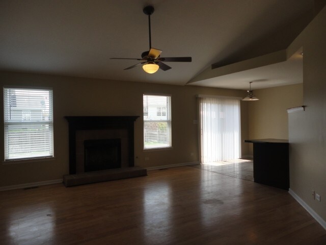 Building Photo - 4514 Mallard Ln