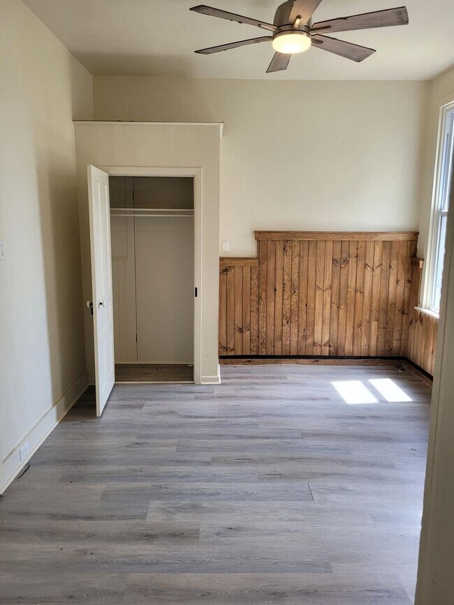 Building Photo - 223 Main Street