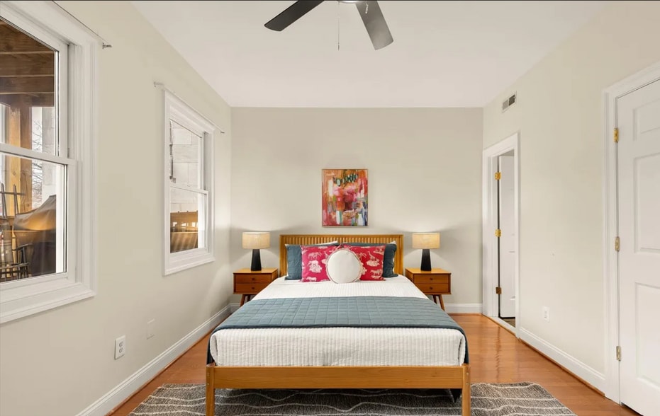 Building Photo - 1512 Park Rd NW