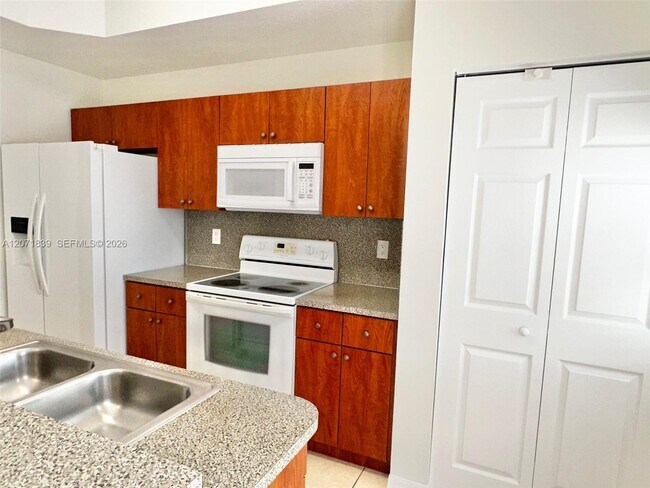 Building Photo - 4974 White Mangrove Way E