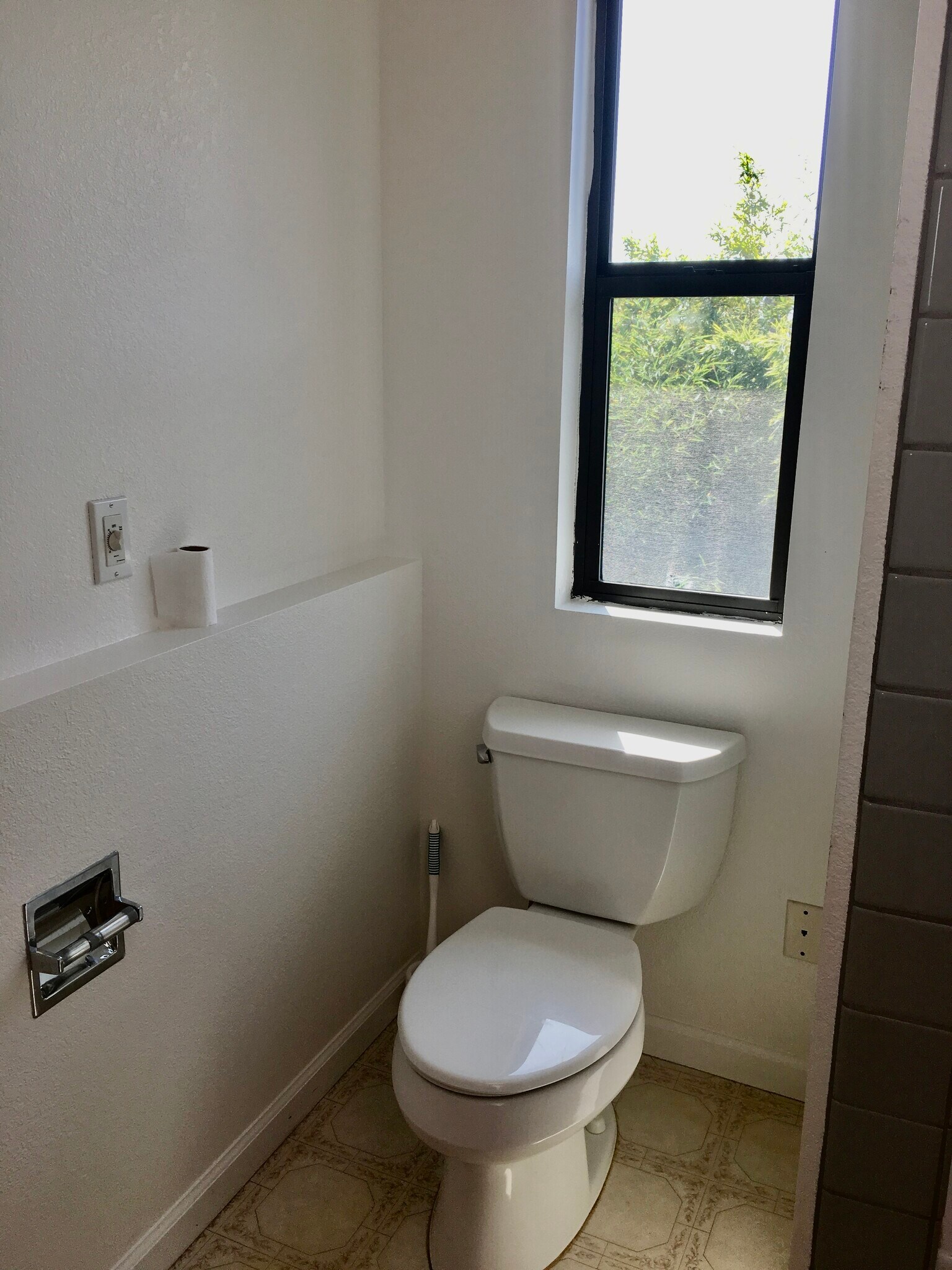Upstairs bathroom - 681 37th Ave