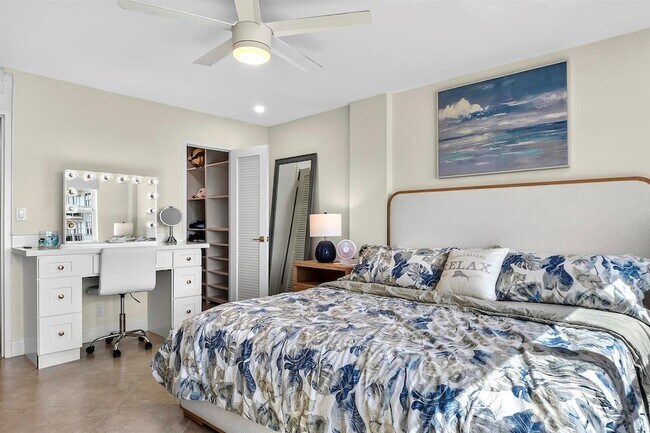 Building Photo - 111 N Pompano Beach Blvd