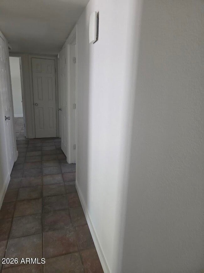 Building Photo - 35 E Fairmont Dr