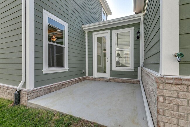 Building Photo - Welcome to your dream home in desirable Tollgate Village!