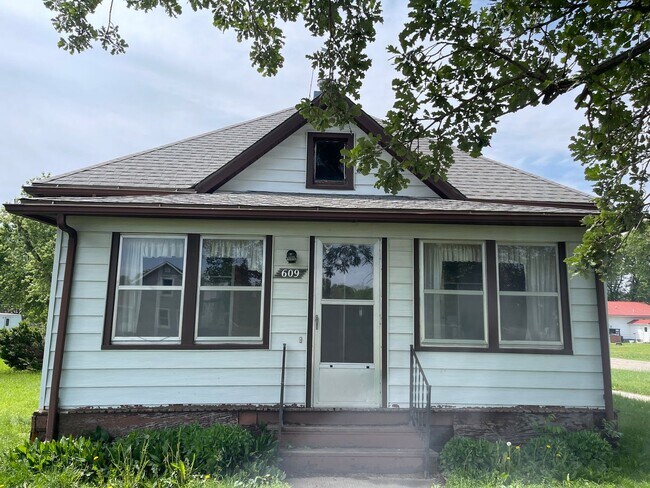 Primary Photo - 2 Bedroom, 1 Bathroom Home located in Stanton, NE! More pictures to come! Casa de 2 dormitorios y...