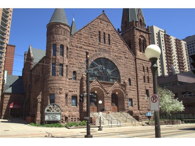 Building Photo - 488 Wabasha St N