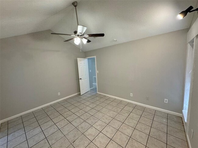 Building Photo - 4906 Caranchua Reef Dr