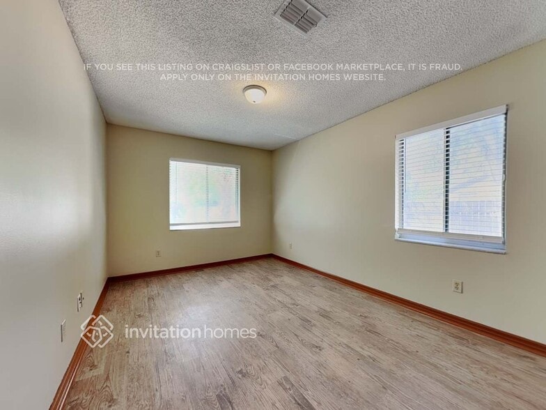 Building Photo - 8228 Lost Lake Dr