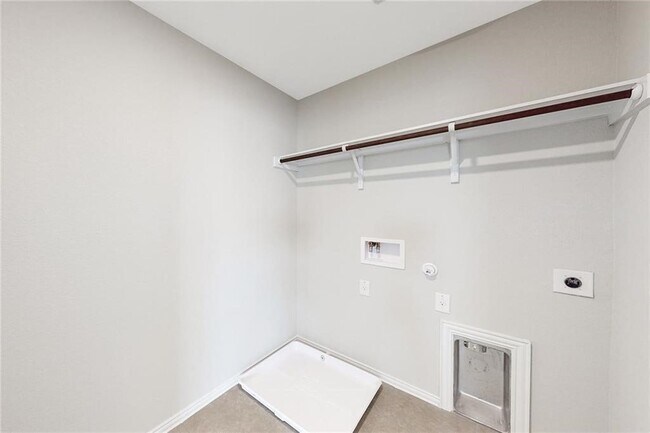 Building Photo - 17212 Crowndale Dr