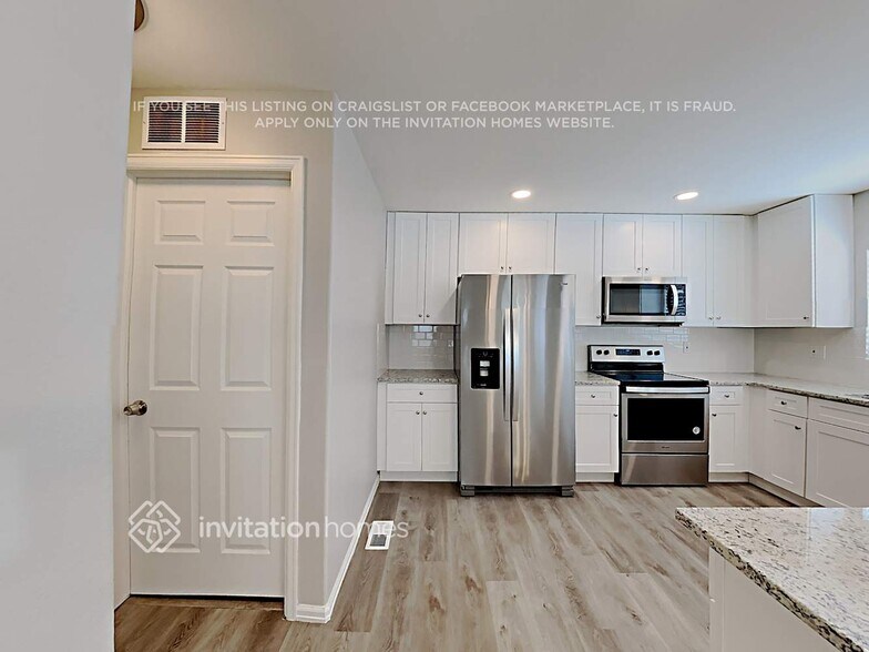 Building Photo - 1715 Maxwell St