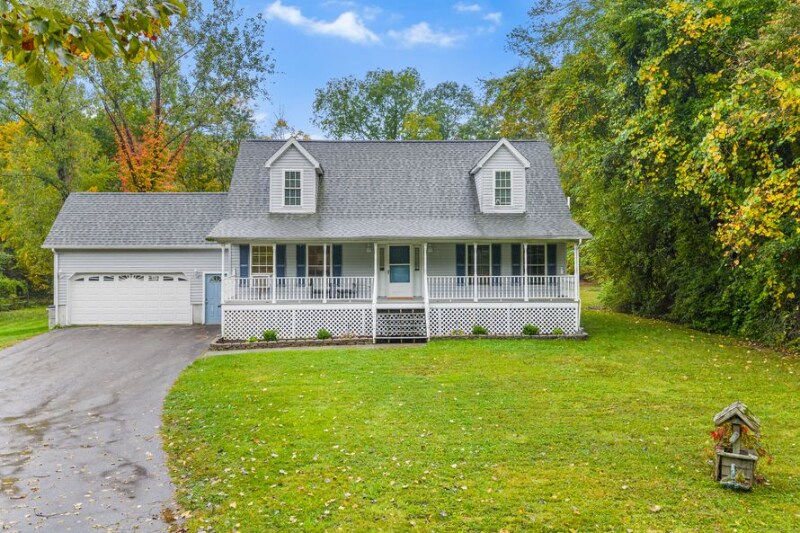 Primary Photo - 269 South Rd