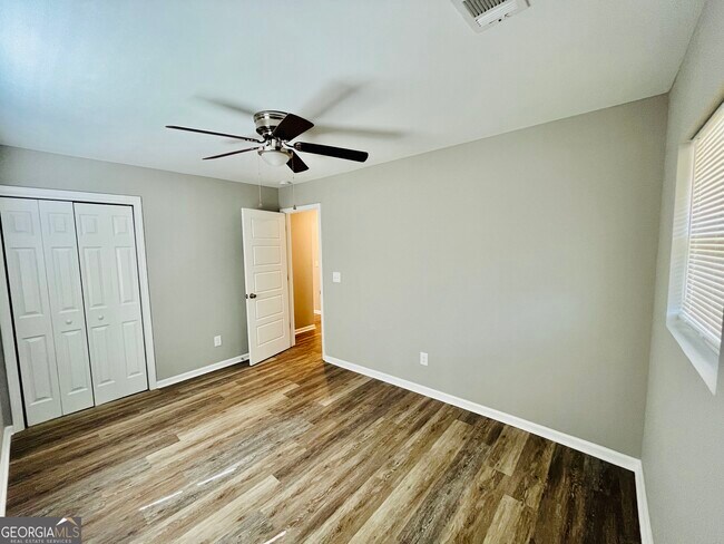Building Photo - 3329 Burk Dr