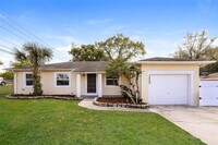 Building Photo - 7000 Watseka Ave