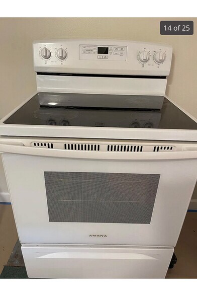 Building Photo - 4021 Fairway Ave