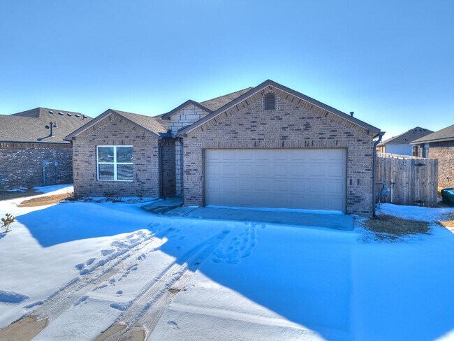 Building Photo - 10044 SW 40th St