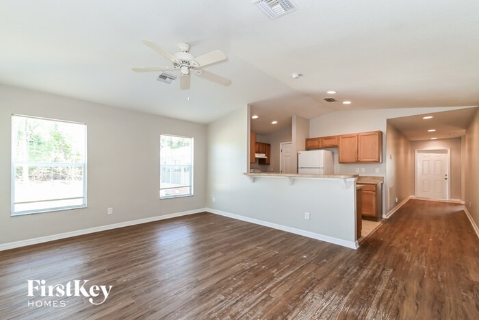 Building Photo - 12433 Catalina Dr