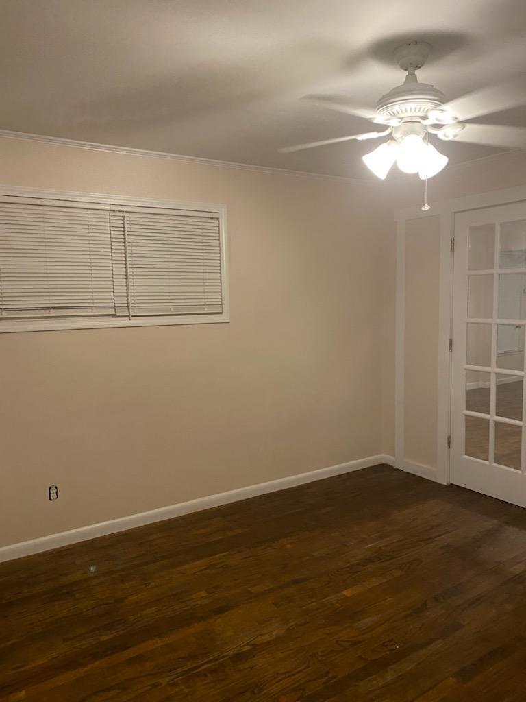 Building Photo - 319 Pleasant St