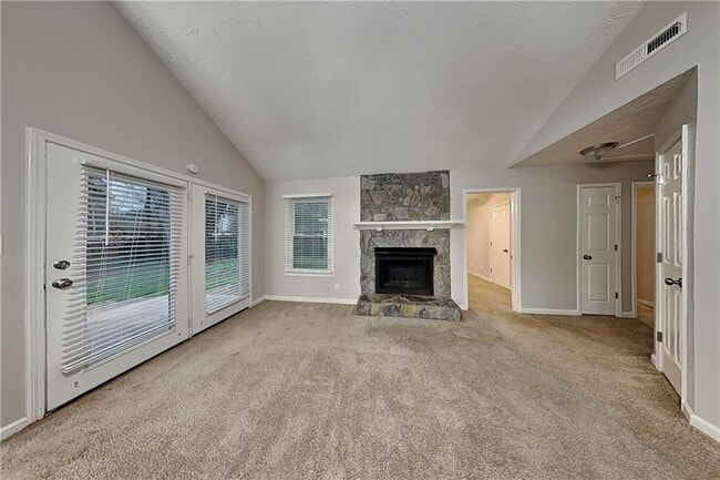 Building Photo - 3199 Pilgrims Dr