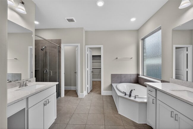 Building Photo - 3031 Lantana Trl