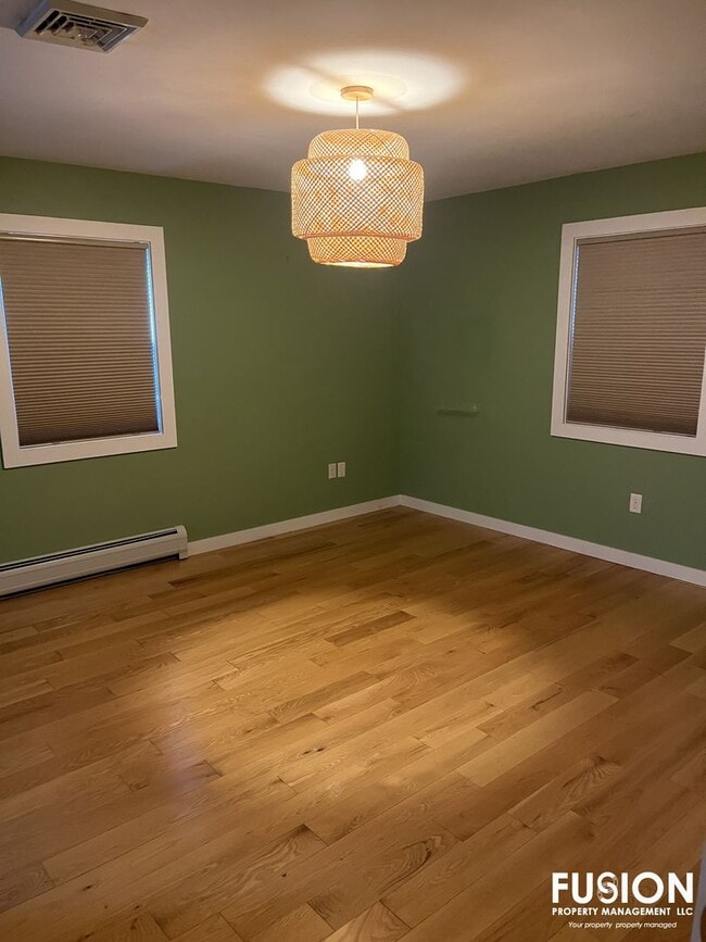 Building Photo - Beautiful Mountain Crest Home for Rent in Williston, Vermont