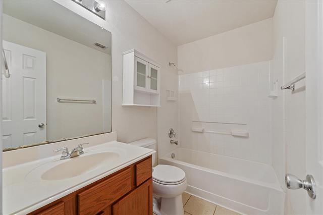 Building Photo - 5733 Mariposa Dr