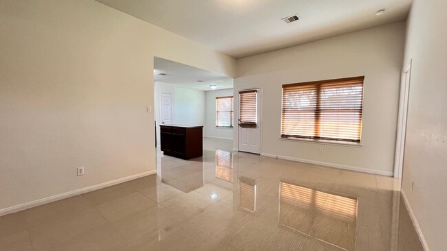 Building Photo - 6906 Clover Walk Ln