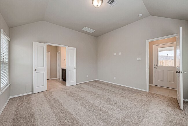 Building Photo - 31801 Pecan Cottage Ln